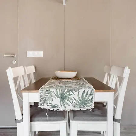 Revitalized In Historical Building Apartmán Girona