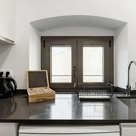 Lägenhet Revitalized In Historical Building Girona