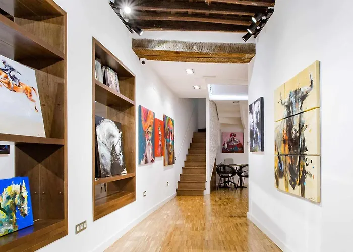 Lägenhet Revitalized In Historical Building Girona