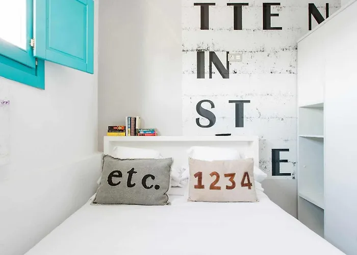 Revitalized In Historical Building Gerona