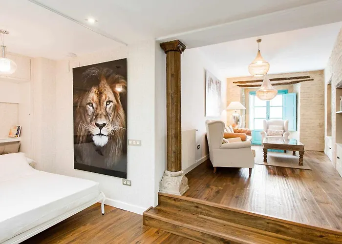 Revitalized In Historical Building Appartement Gérone