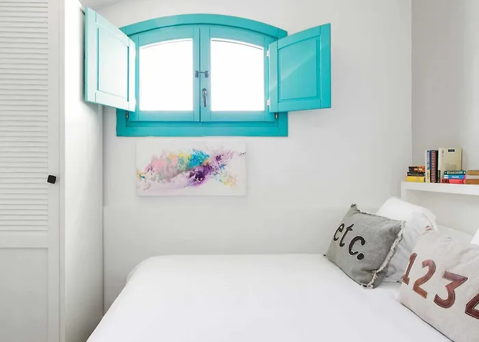 Revitalized In Historical Building Daire